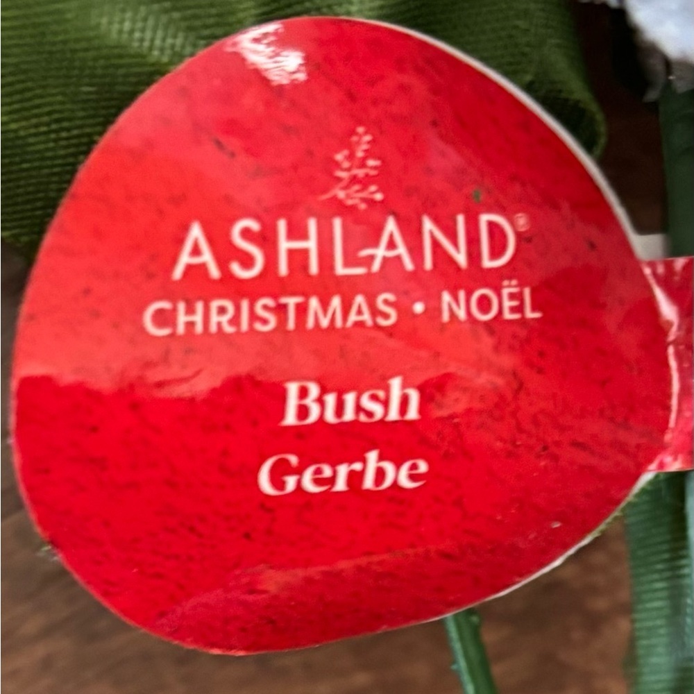 NWT Christmas Xmas faux bush 7 piece bundle - Picture 6 of 6